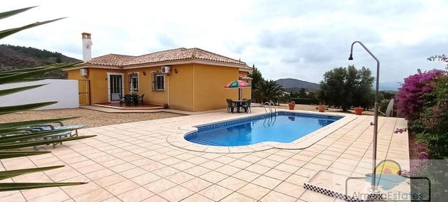 Foto 2 de Casa en venta en Albox de 3 habitaciones con terraza y piscina