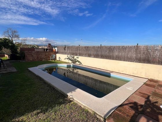 Foto 2 de Xalet en venda a La Granja-La Colina-Los Pastores de 3 habitacions amb piscina i jardí
