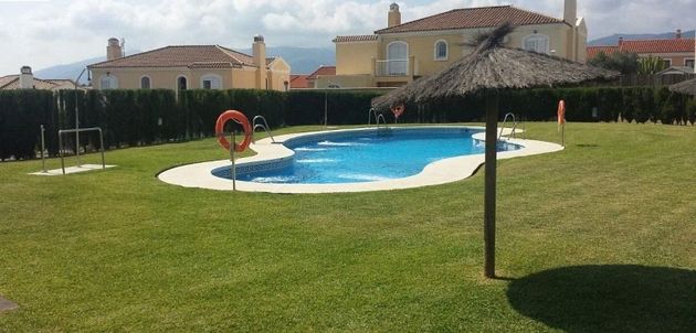 Foto 1 de Casa en venda a Barrios (Los) de 4 habitacions amb terrassa i piscina