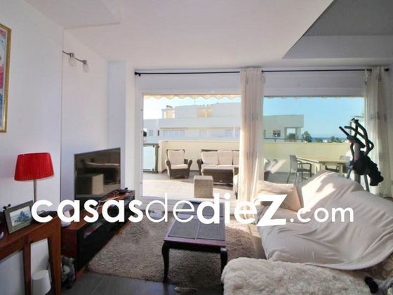 Foto 1 de Àtic en venda a calle Grecia de 2 habitacions amb terrassa i piscina