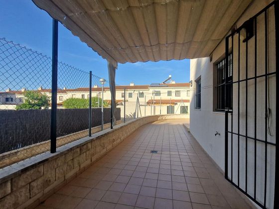 Foto 1 de Pis en venda a Este-Delicias de 2 habitacions amb terrassa i piscina