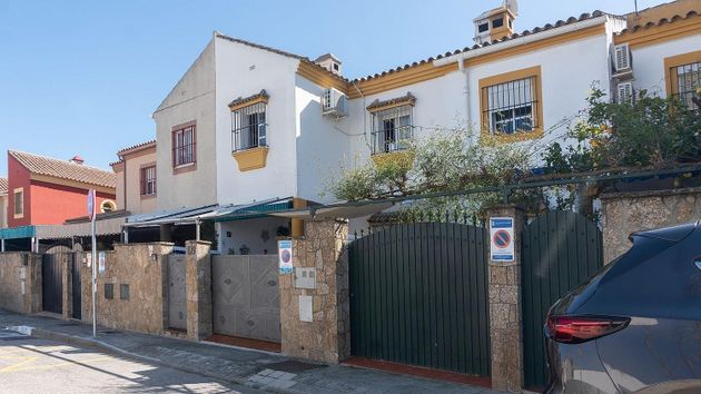 Foto 2 de Casa adossada en venda a Este-Delicias de 4 habitacions amb terrassa i jardí
