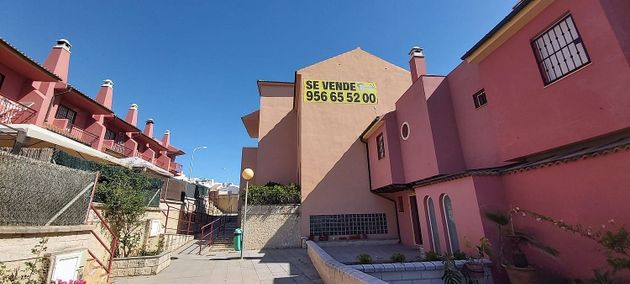 Foto 2 de Casa en venda a calle Costa Rinconcillo Playa de 3 habitacions amb terrassa i piscina
