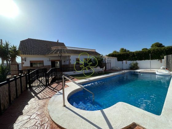 Foto 2 de Xalet en venda a Albox de 3 habitacions amb terrassa i piscina