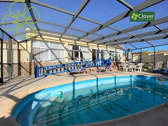 Foto 1 de Chalet en venta en Partaloa de 5 habitaciones con terraza y piscina