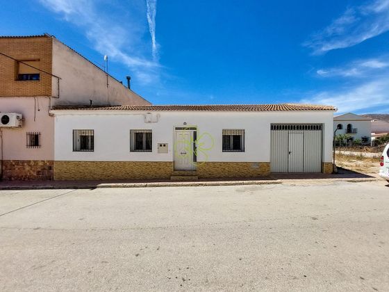 Foto 1 de Chalet en venta en Chirivel de 3 habitaciones con garaje y calefacción