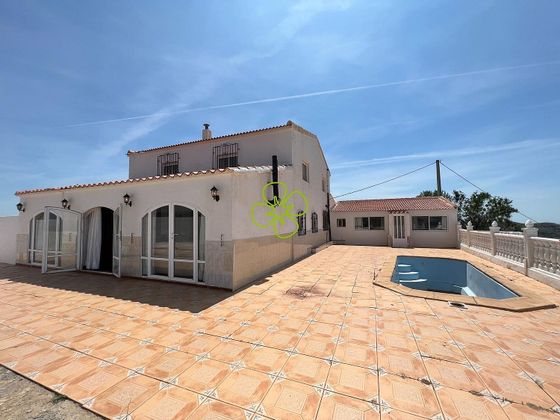 Foto 1 de Casa rural en venta en Albox de 5 habitaciones con terraza y piscina