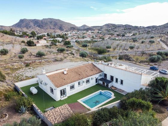 Foto 2 de Xalet en venda a Arboleas de 4 habitacions amb terrassa i piscina