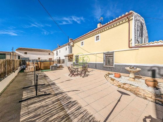 Foto 1 de Casa rural en venta en Cúllar de 6 habitaciones con terraza y piscina