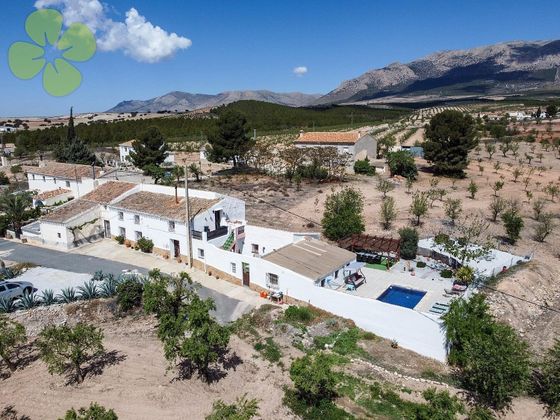 Foto 1 de Casa rural en venta en Chirivel de 5 habitaciones con terraza y piscina