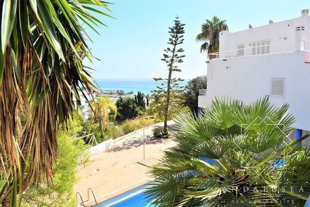 Foto 1 de Xalet en venda a Las Ventanicas - La Paratá de 4 habitacions amb terrassa i piscina