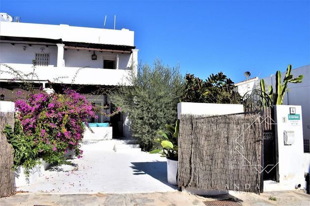 Foto 2 de Casa en alquiler en Urb. El Palmeral de 3 habitaciones con terraza y piscina