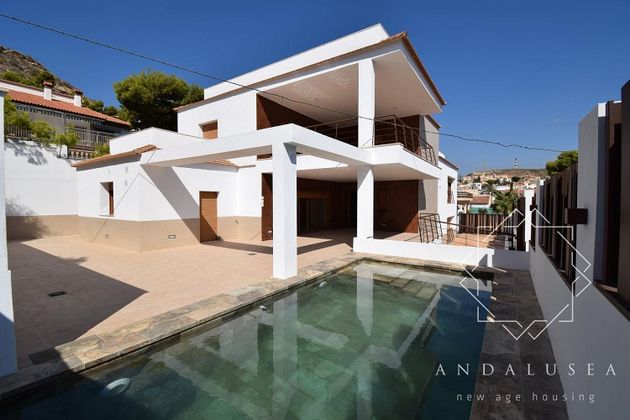 Foto 1 de Casa en venda a San Juan de los Terreros de 5 habitacions amb terrassa i piscina
