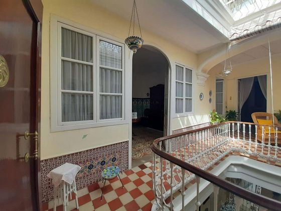 Foto 2 de Casa en venda a Centro - Puerto de Santa María (El) de 11 habitacions amb garatge i balcó