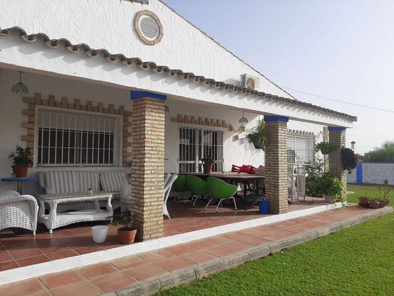 Foto 2 de Xalet en venda a Ctra Sanlúcar-Zona Cuatro Pinos de 4 habitacions amb terrassa i garatge