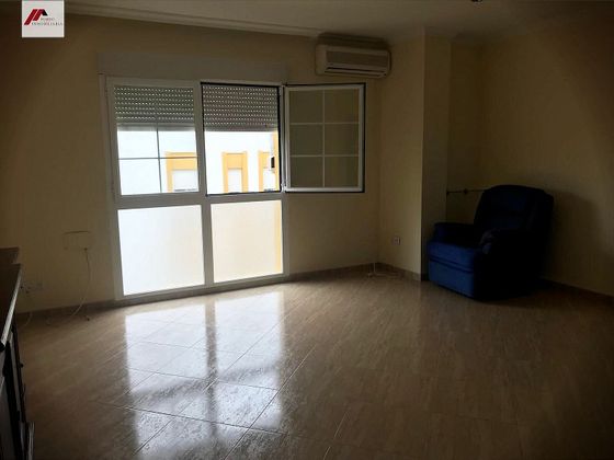 Foto 2 de Pis en venda a Crevillet - Pinar Alto de 4 habitacions amb aire acondicionat i ascensor