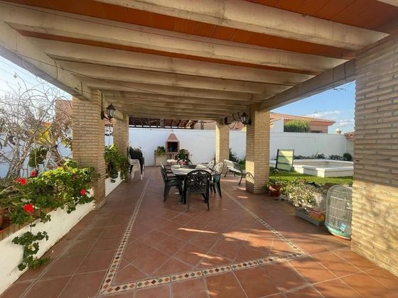 Foto 1 de Casa rural en venta en Ctra Sanlúcar-Zona Cuatro Pinos de 5 habitaciones con terraza y piscina