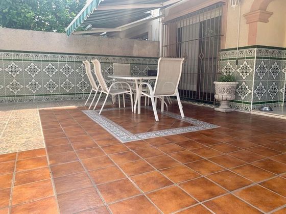 Foto 1 de Chalet en venta en Este-Delicias de 6 habitaciones con terraza y jardín