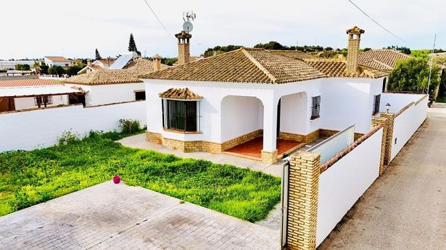 Foto 1 de Casa en venda a Las Lagunas - Campano de 3 habitacions i 120 m²