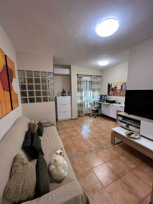 Foto 1 de Pis en venda a La Línea de la Concepción ciudad de 3 habitacions amb aire acondicionat i ascensor