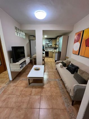Foto 2 de Pis en venda a La Línea de la Concepción ciudad de 3 habitacions amb aire acondicionat i ascensor