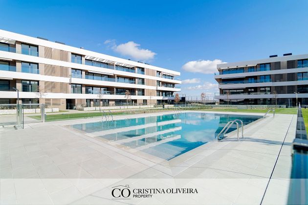Foto 1 de Piso en alquiler en La Moraleja distrito de 4 habitaciones con terraza y piscina