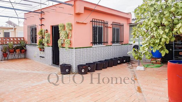 Foto 1 de Casa adosada en venta en Este-Delicias de 3 habitaciones con terraza y garaje