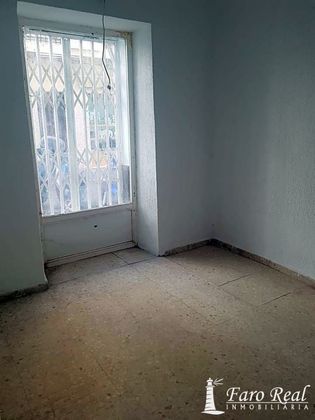 Foto 2 de Chalet en venta en Centro-Calzada-Cabo Noval de 3 habitaciones con balcón