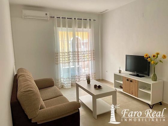Foto 2 de Alquiler de piso en V Centenario-Piletas-Capuchinos de 2 habitaciones con muebles y aire acondicionado