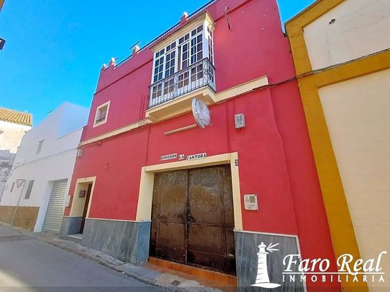Foto 1 de Xalet en venda a Ayuntamiento-Barrio Alto de 6 habitacions i 297 m²