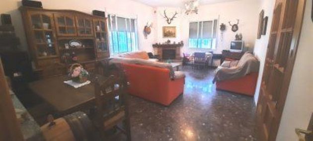 Foto 1 de Casa en venta en El Higuerón de 3 habitaciones con jardín y aire acondicionado