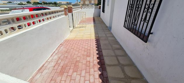 Foto 2 de Casa en venda a Carretera Mojonera – Cortijos de Marín de 3 habitacions amb terrassa i garatge
