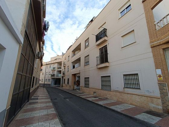 Foto 2 de Venta de piso en Roquetas Centro de 2 habitaciones con terraza y balcón