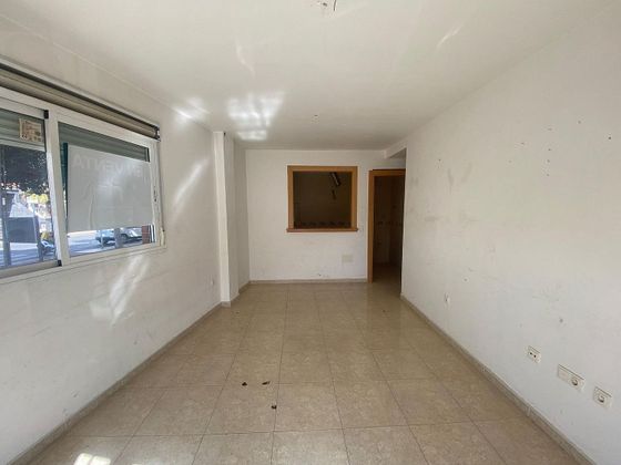 Foto 2 de Venta de piso en Aguadulce Sur de 2 habitaciones con ascensor