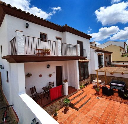 Foto 1 de Venta de casa adosada en Benalup-Casas Viejas de 3 habitaciones con terraza y piscina