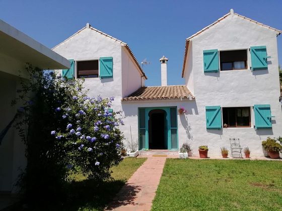 Foto 1 de Casa rural en venda a Los Caños de Meca de 4 habitacions amb garatge i jardí