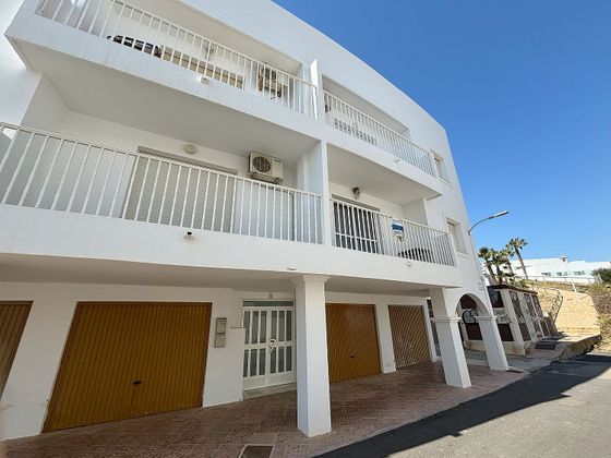 Foto 1 de Pis en venda a calle La Raya de 2 habitacions amb terrassa i garatge