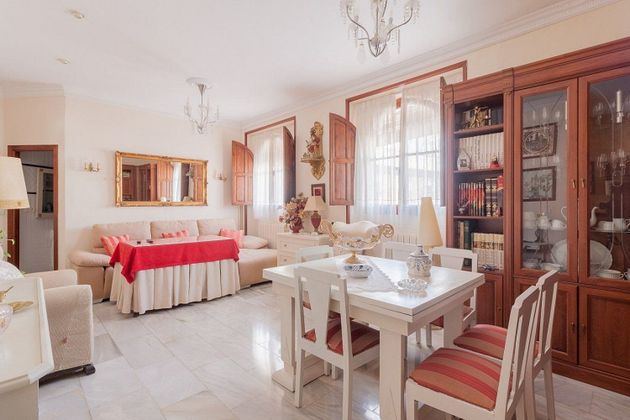 Foto 1 de Pis en venda a Casco Histórico  - Ribera - San Basilio de 3 habitacions amb terrassa i aire acondicionat