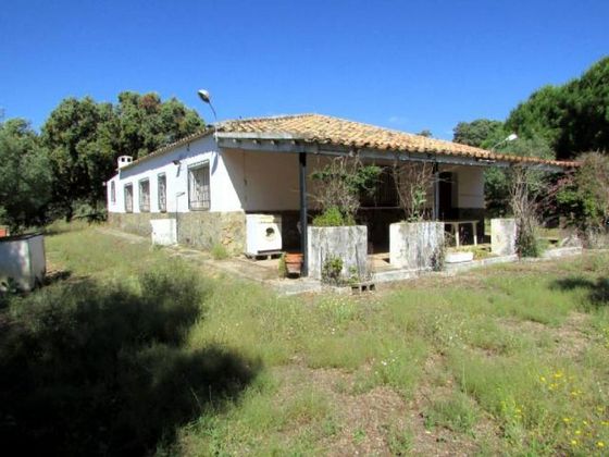 Foto 2 de Casa rural en venda a Puente Genil de 4 habitacions amb piscina i garatge