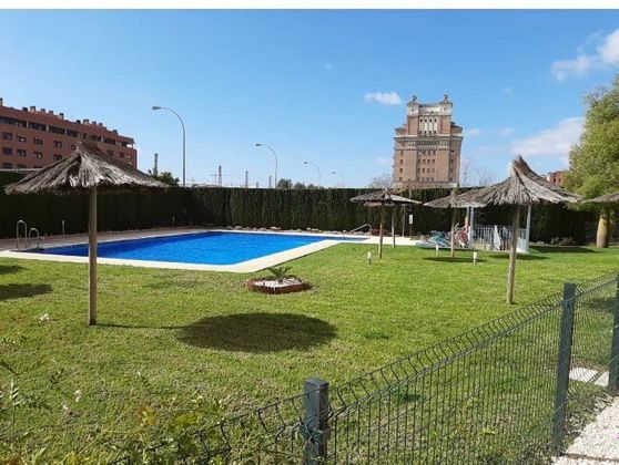 Foto 1 de Pis en venda a Arroyo del Moro - Noreña de 3 habitacions amb piscina i garatge