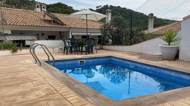 Foto 1 de Chalet en venta en Santa Maria de Trassierra de 3 habitaciones con terraza y piscina