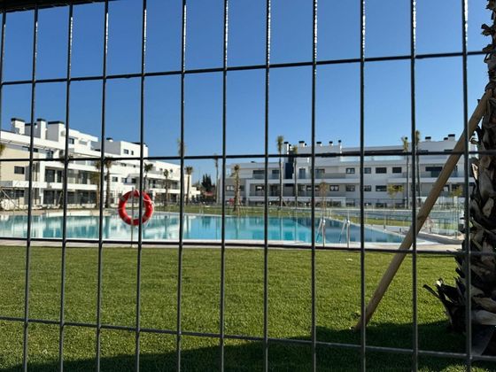 Foto 2 de Pis en lloguer a Tablero Bajo - Arruzafilla de 3 habitacions amb terrassa i piscina