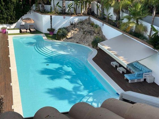 Foto 2 de Xalet en venda a El Brillante -El Naranjo - El Tablero de 8 habitacions amb terrassa i piscina