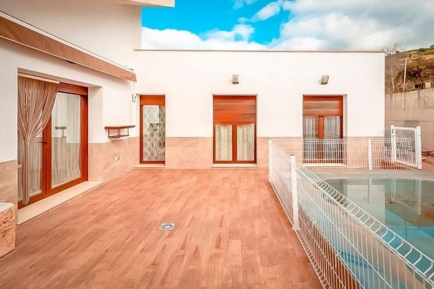 Foto 1 de Casa en venda a Alcolea de 4 habitacions amb piscina i aire acondicionat