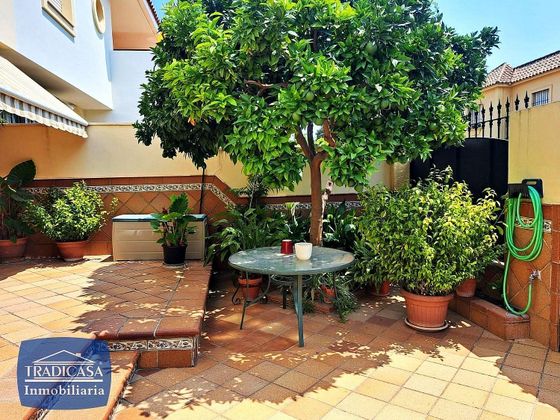Foto 2 de Casa en venda a Centro - Jerez de la Frontera de 4 habitacions amb terrassa i aire acondicionat