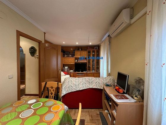 Foto 2 de Piso en venta en Opañel de 2 habitaciones con aire acondicionado y calefacción