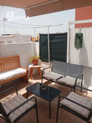 Foto 1 de Venta de casa adosada en La Línea de la Concepción ciudad de 2 habitaciones con terraza y balcón