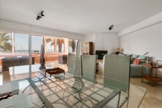 Foto 1 de Piso en venta en calle Puerto Sotogrande de 3 habitaciones con terraza y aire acondicionado