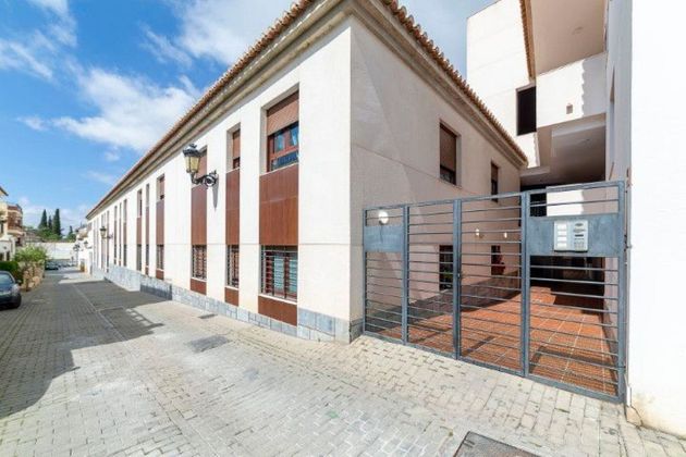 Foto 2 de Pis en venda a calle Alcántara de 3 habitacions amb terrassa i piscina
