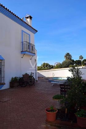 Foto 2 de Xalet en venda a San Enrique-Guadiaro-Pueblo Nuevo de 5 habitacions amb terrassa i piscina